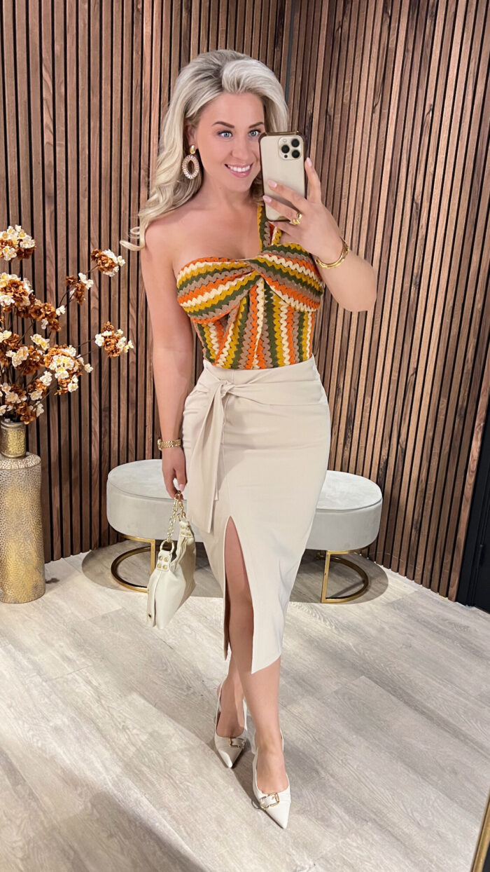 Top June Orange-19396